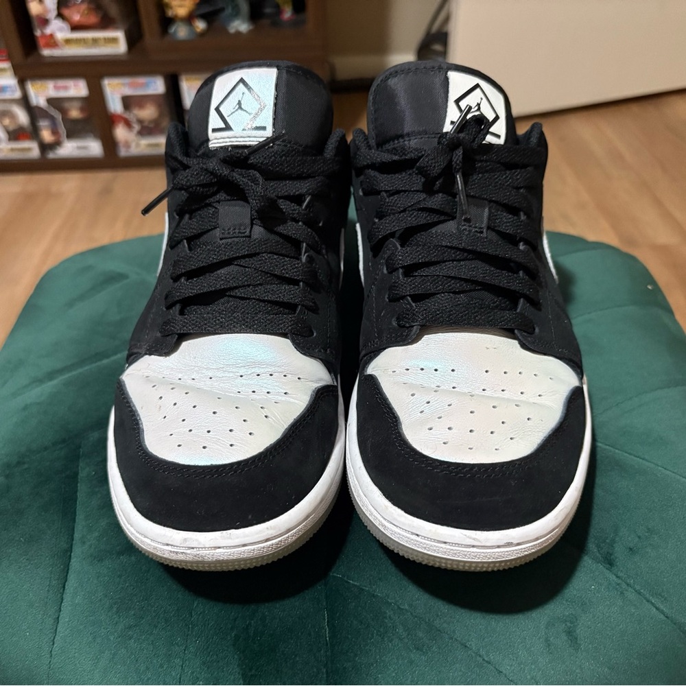 Nike Black and White Men's Shoes